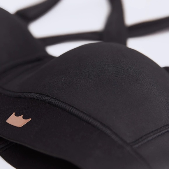 SHEFIT FLEX SPORTS BRA
Medium Impact - Picture 12 of 15